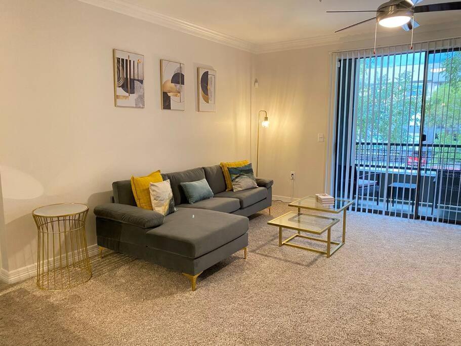 Your Warm Spacious Unit With Pool - Medical Center Houston Bagian luar foto