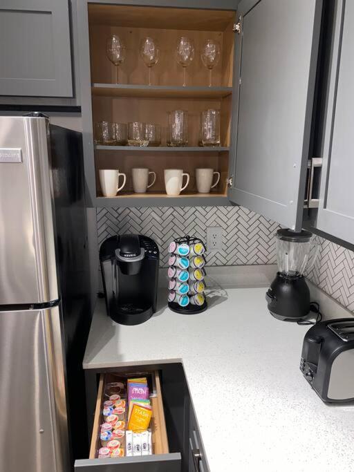 Your Warm Spacious Unit With Pool - Medical Center Houston Bagian luar foto