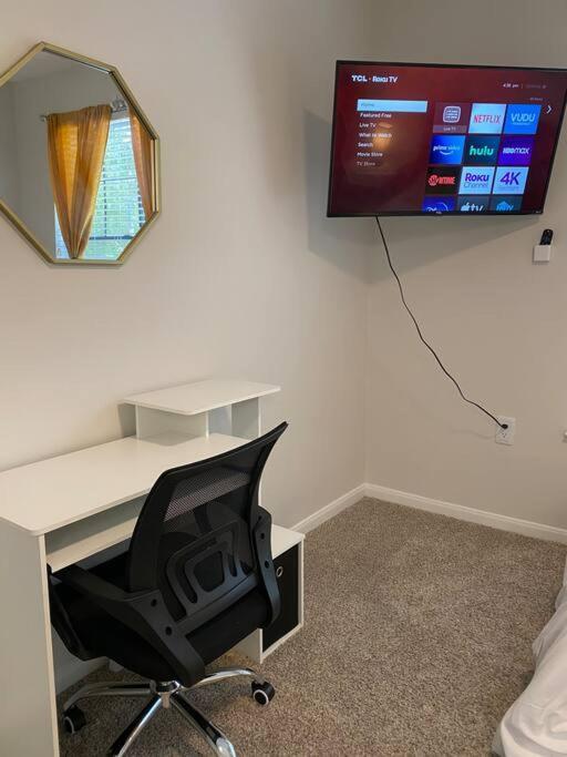 Your Warm Spacious Unit With Pool - Medical Center Houston Bagian luar foto